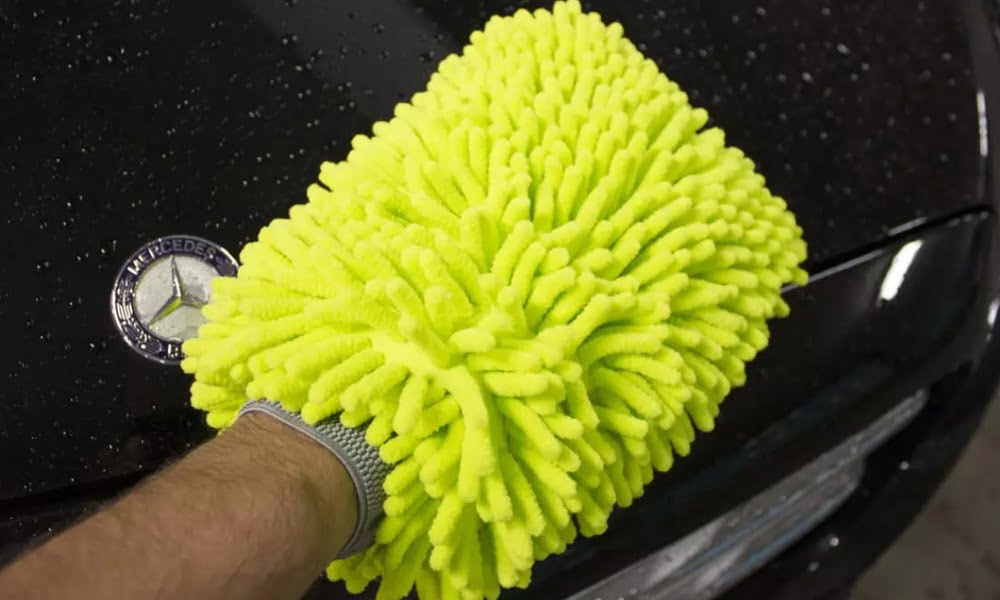 Quy trình rửa xe tỉ mỉ để tránh vết xoáy