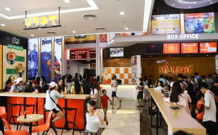 Starlight Cinema Gia Lai có không gian rộng, thoáng, phù hợp với gia đình nhỏ