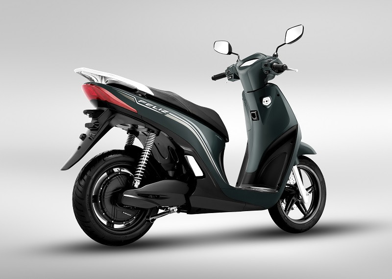 Sạc pin đúng cách giúp tăng tuổi thọ cho pin và xe Feliz