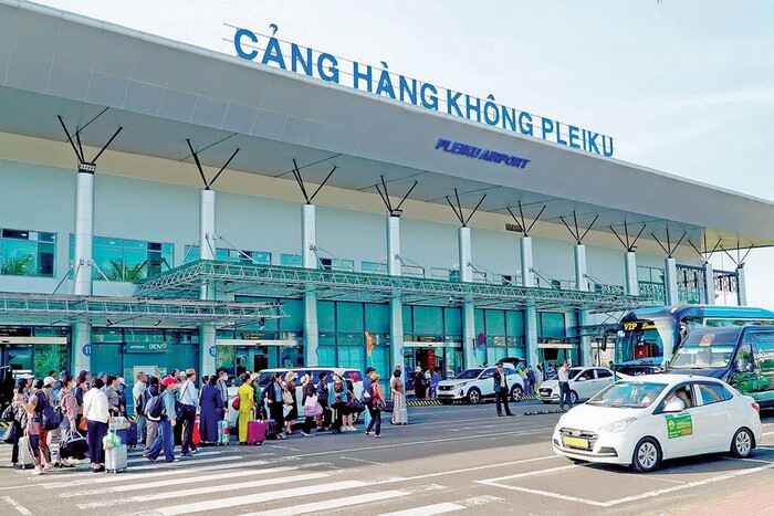 Sân bay Pleiku bắt đầu khai thác từ năm 2003