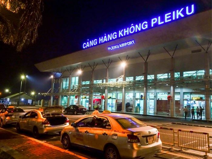 Sân bay Pleiku hoạt động 24/24h, cung cấp nhiều tiện ích hỗ trợ