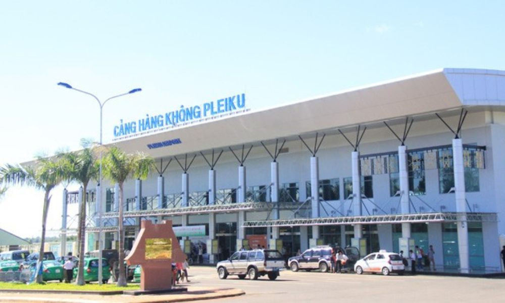 Sân bay Pleiku - Điểm đến cho du khách từ xa khi muốn đến Gia Lai và Quảng trường Đại Đoàn Kết