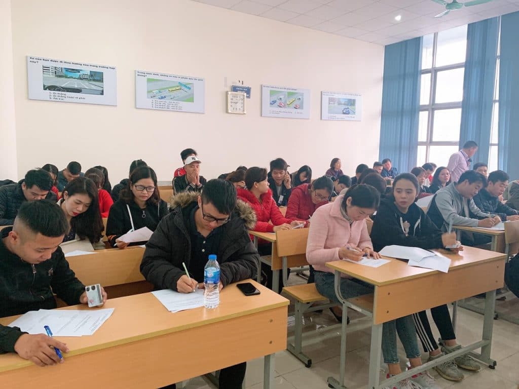Sân tập lái xe tiêu chuẩn phục vụ đào tạo tại Bình Giang
