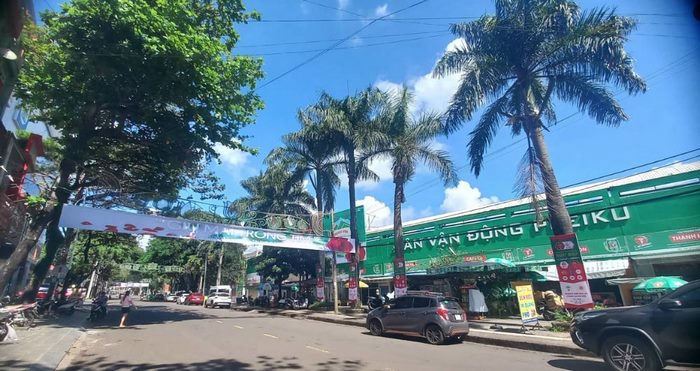 Có nhiều cách thuận tiện để di chuyển đến sân vận động Pleiku