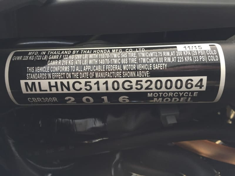 Số khung xe gồm 17 ký tự nhận dạng trên sườn xe