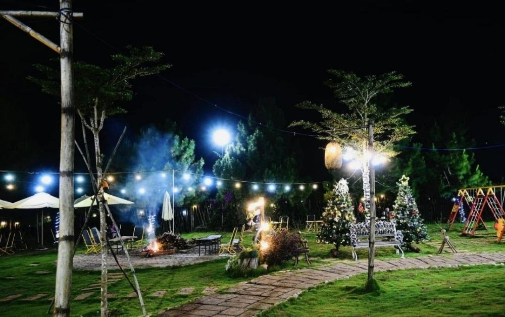 Sơn Farm Chư Sê lung linh dưới ánh đèn đêm