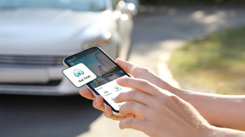 Sử dụng ứng dụng để đặt xe taxi tiện lợi tại khu vực Yên Phong
