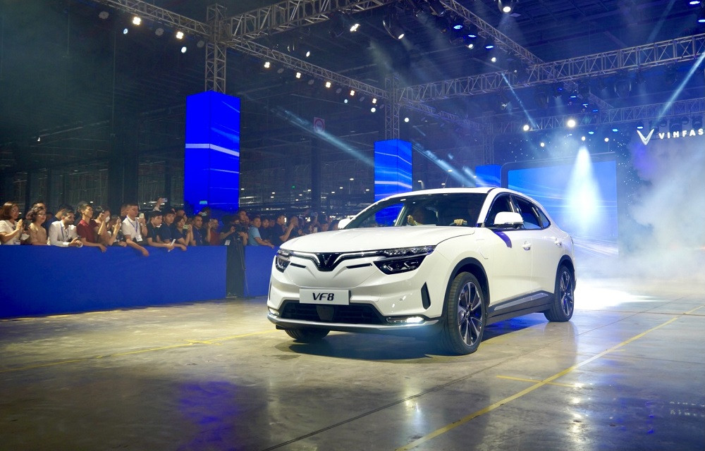 Lễ Bàn Giao Xe VF 8: Bước Tiến Mới Của VinFast
