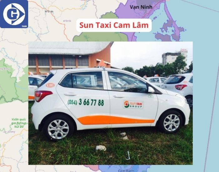Sun Taxi Cam Lâm với màu sắc nổi bật trên đường phố