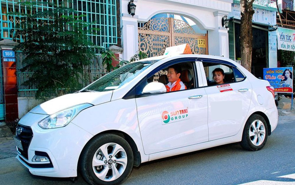 Sun Taxi cung cấp dịch vụ tổng đài taxi Núi Thành Quảng Nam truyền thống, uy tín