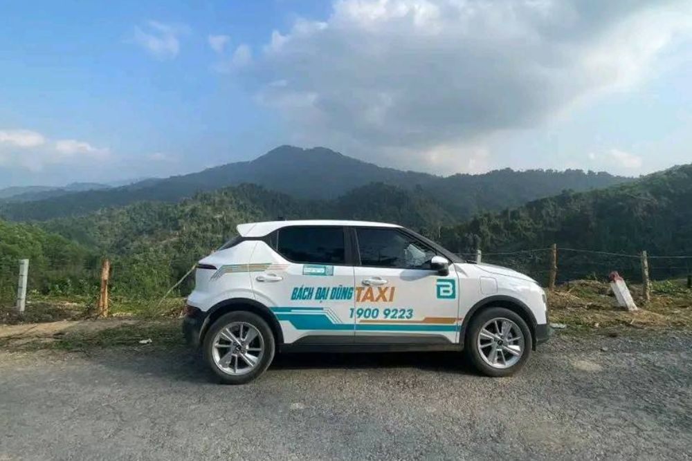 Tài xế taxi điện Bách Đại Dũng đón khách tại Hà Tĩnh với dịch vụ thân thiện