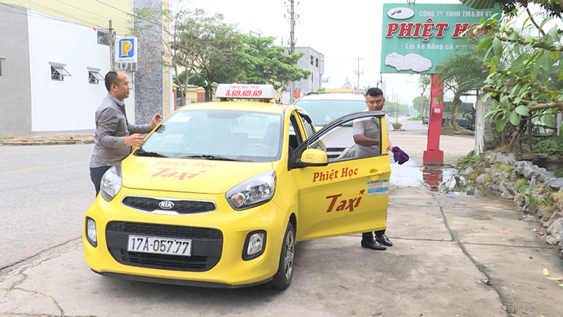 Tài xế Taxi Phiệt Học Thái Bình niềm nở chào đón khách