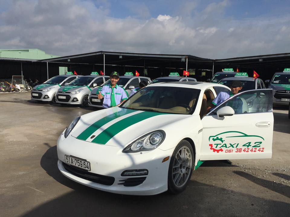 Taxi 42 với đội ngũ tài xế thân thiện