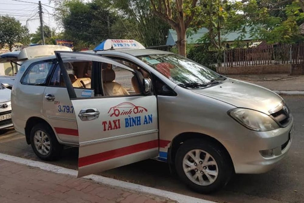 Taxi Bình An được khách hàng đánh giá cao nhờ trang bị đầy đủ tiện nghi