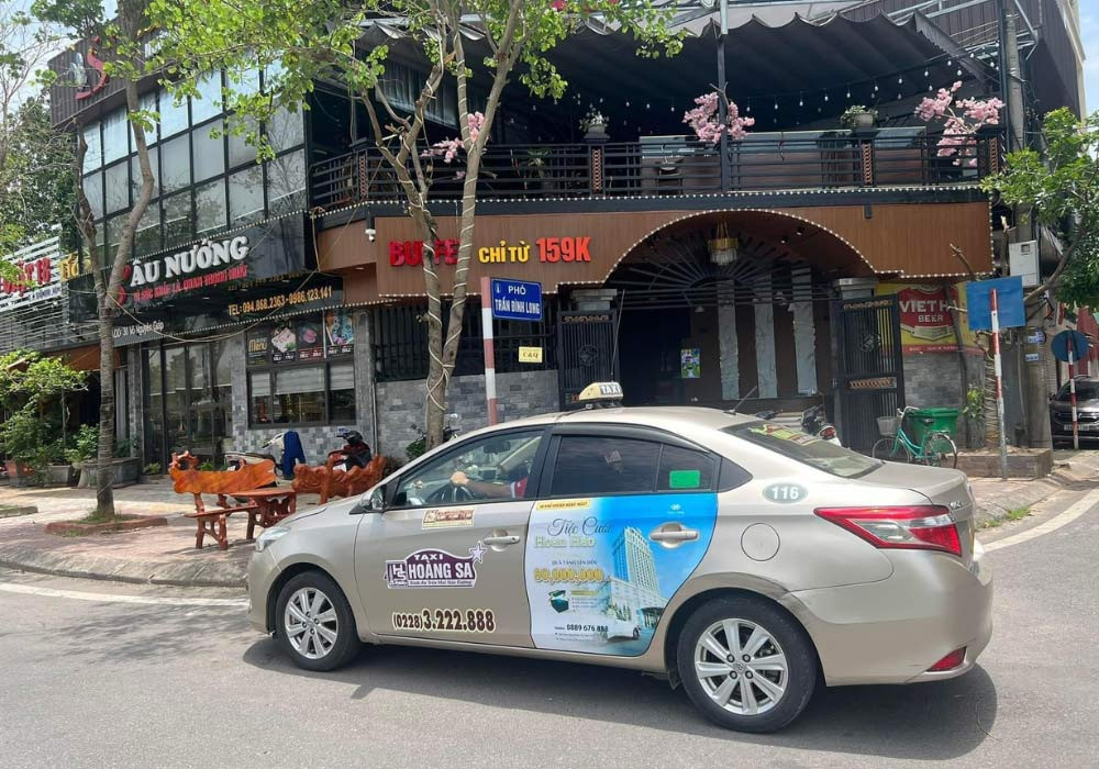 Taxi Hoàng Sa hoạt động tại trung tâm Nam Định