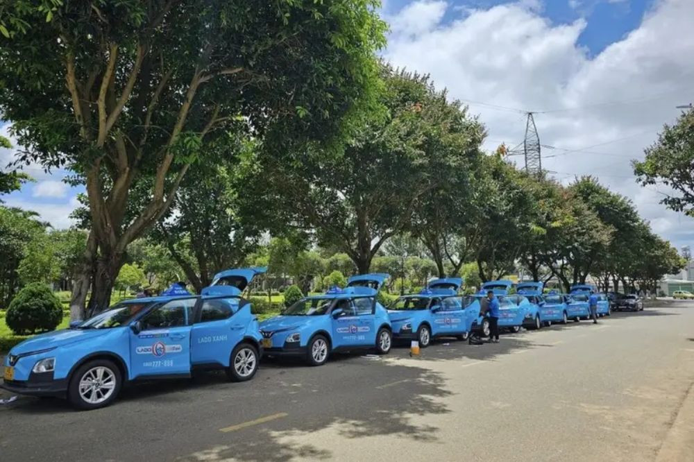 Taxi Lado hỗ trợ đặt xe dễ dàng qua nhiều hình thức khác nhau tại Di Linh