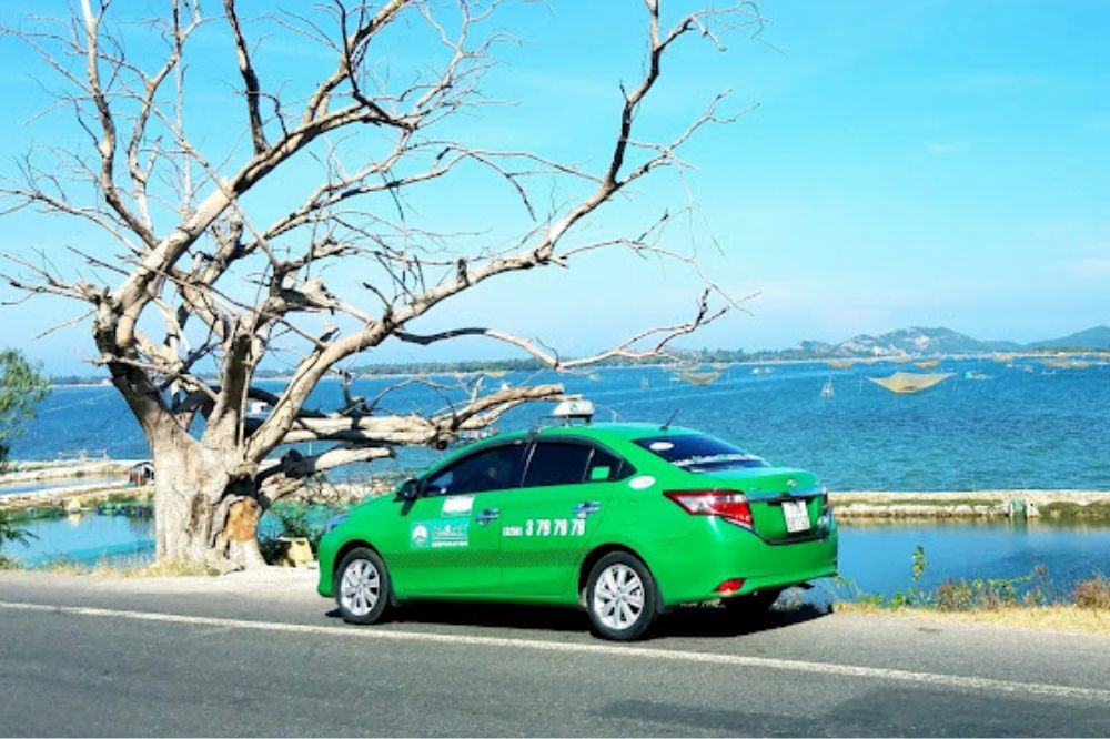 Taxi Mai Linh hỗ trợ khách hàng đặt xe theo nhiều hình thức