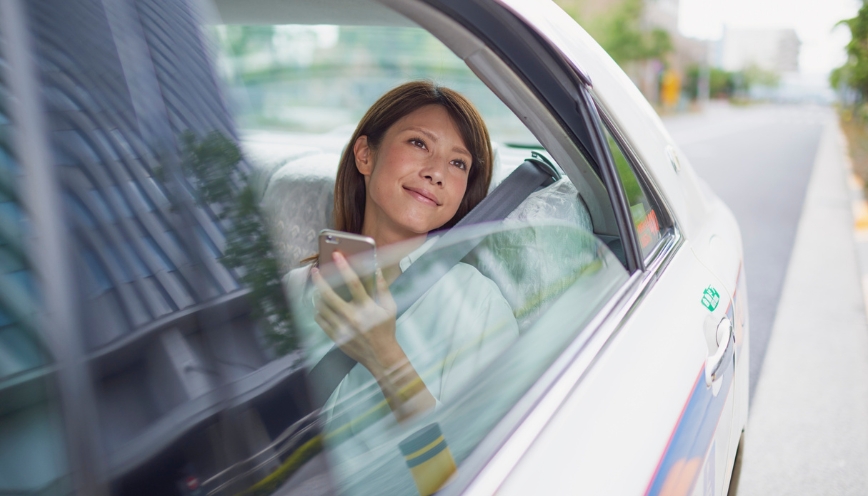 Xe taxi cao cấp dành cho khách hàng có chuyến đi riêng tư, chuyên nghiệp