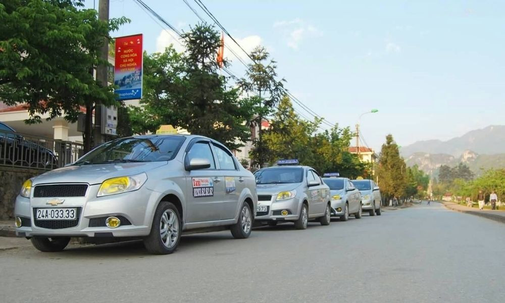 Taxi Phanxipang nổi bật và được tin dùng tại Lào Cai