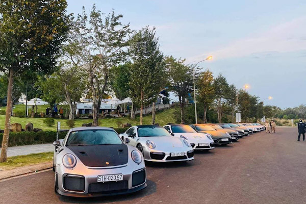 Taxi Tư Nghĩa địa phương