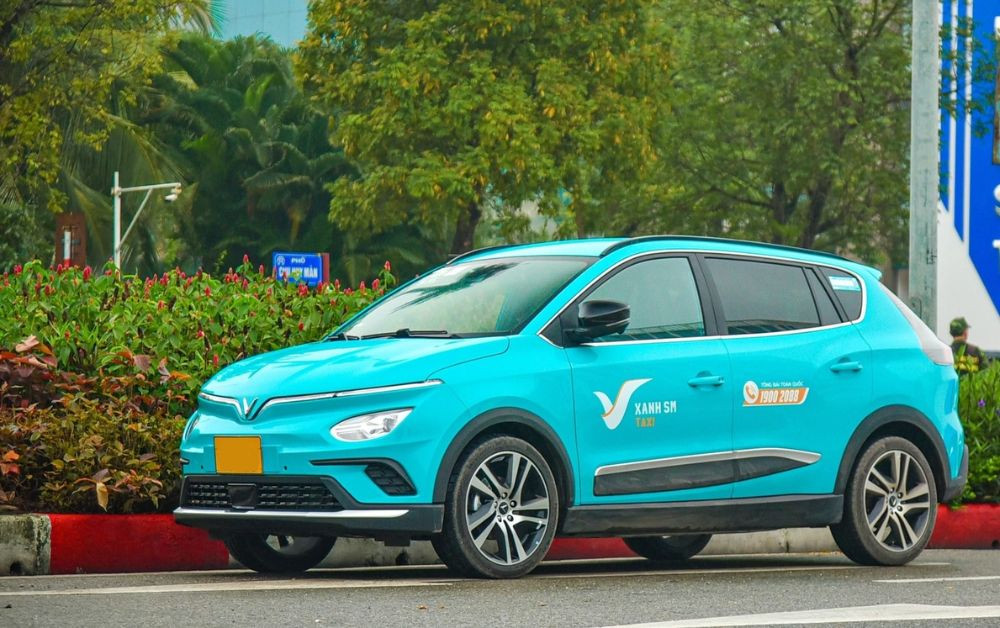 Taxi Xanh SM nổi bật với màu xanh đặc trưng tại Yên Lạc Vĩnh Phúc
