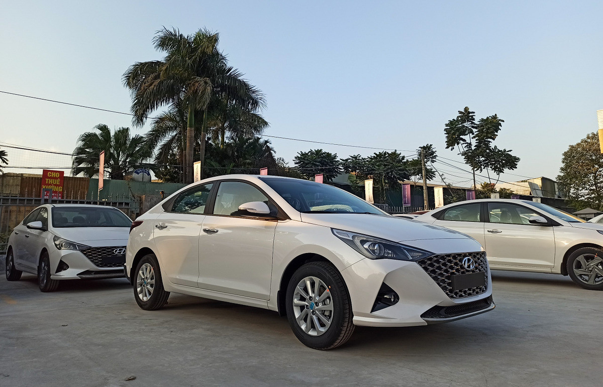 Thân xe Hyundai Accent 2022 mạnh mẽ với đường gân dập nổi