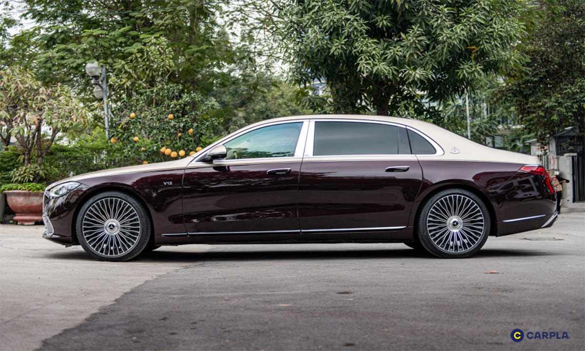 Thân xe Mercedes Maybach S680 trường dáng và đẳng cấp