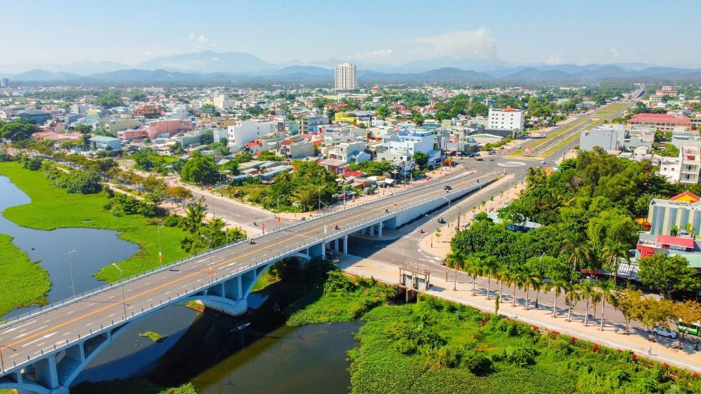 Thành phố Tam Kỳ và sự phát triển của taxi xanh