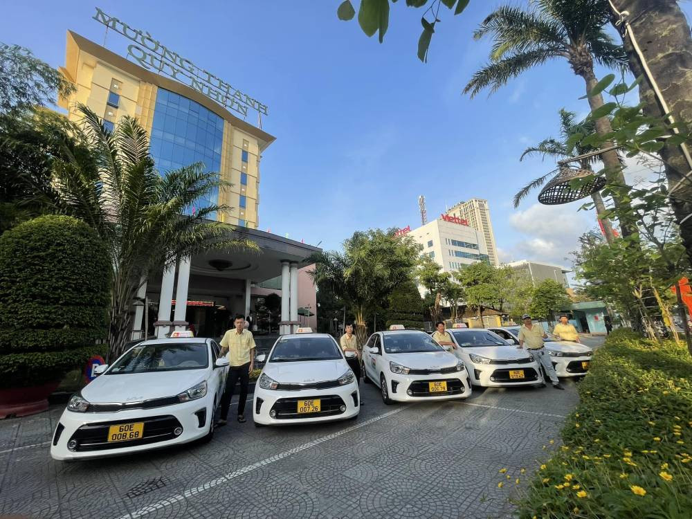 Thanh toán cước phí online hoặc tiền mặt với taxi Sài Gòn tại Bình Định