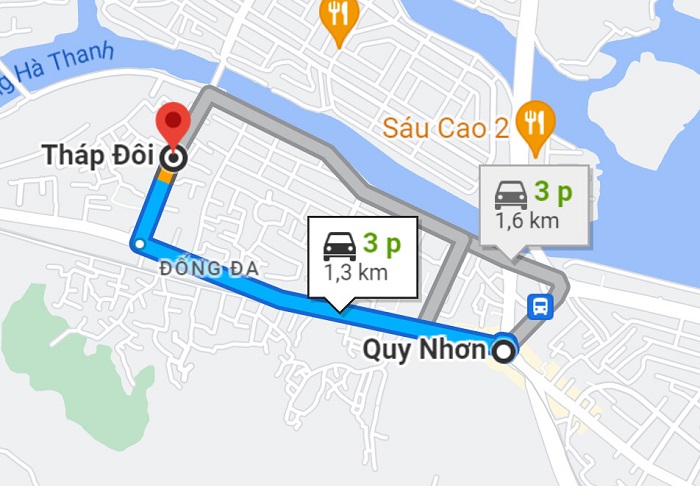 Tháp cách trung tâm khá gần