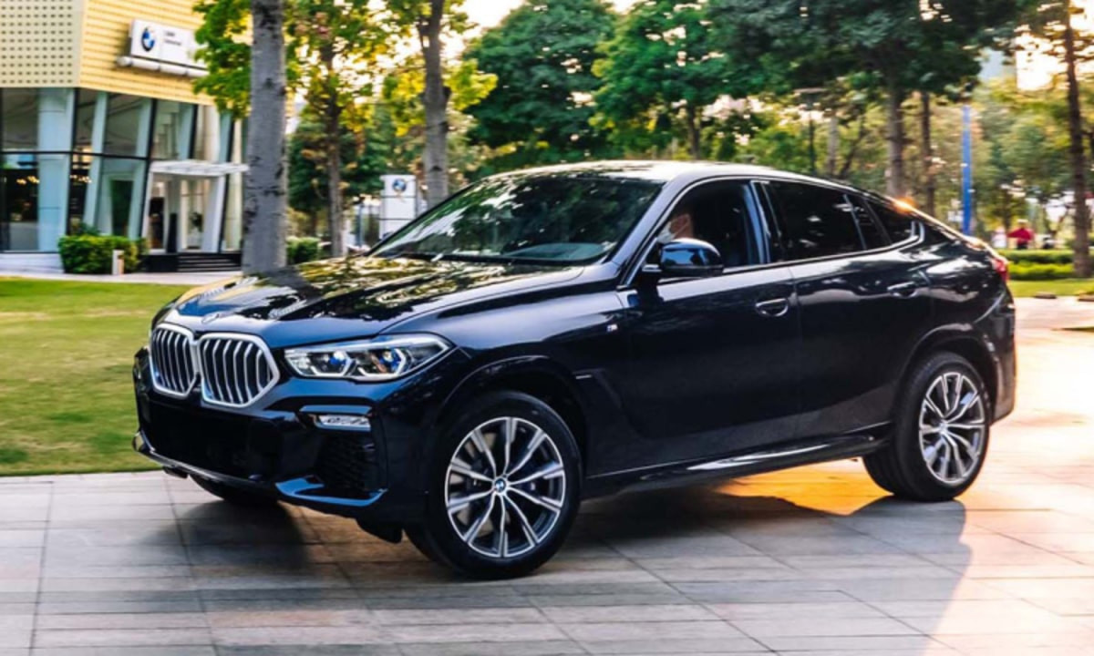Thiết kế đầu xe BMW X6 với lưới tản nhiệt hình quả thận đặc trưng và đèn Laserlight