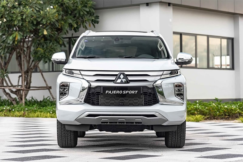 Thiết kế ngoại thất Dynamic Shield mạnh mẽ của Mitsubishi Pajero Sport