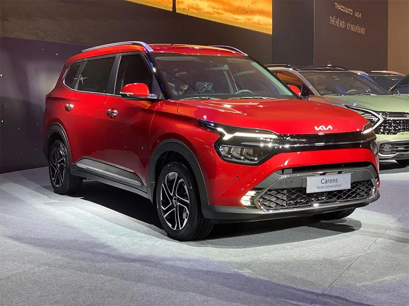 Thiết kế ngoại thất Kia Carens trẻ trung hiện đại
