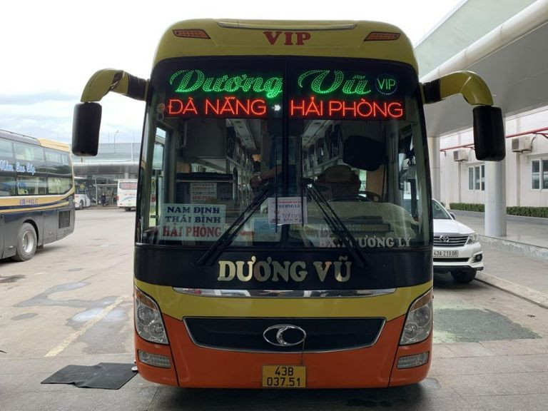 Tiện nghi hiện đại bên trong xe khách Dương Vũ phục vụ hành trình Đà Nẵng Hà Tĩnh