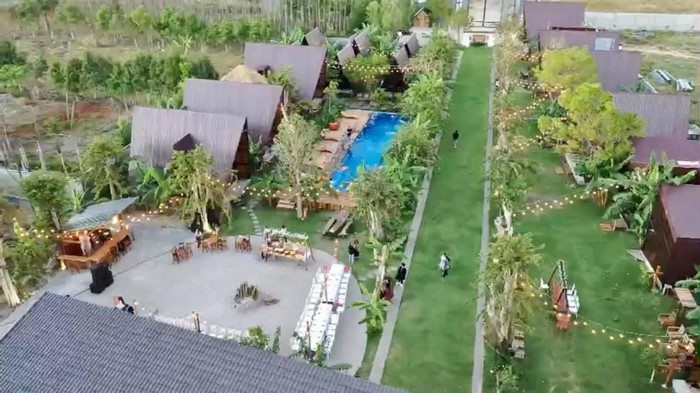 Tiên Sơn Pleiku homestay nằm ở trung tâm thành phố Pleiku, dễ dàng di chuyển đến bằng nhiều phương tiện