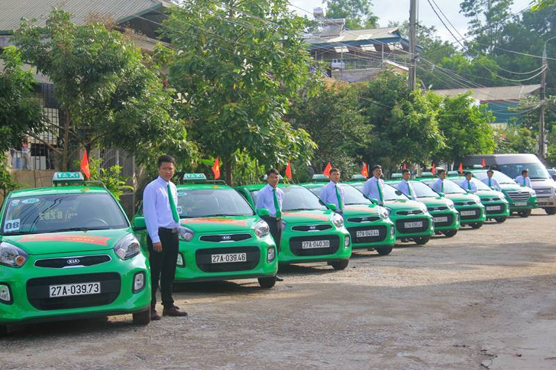 Tìm số điện thoại taxi VinFast Rạch Giá khi thấy các xe taxi truyền thống