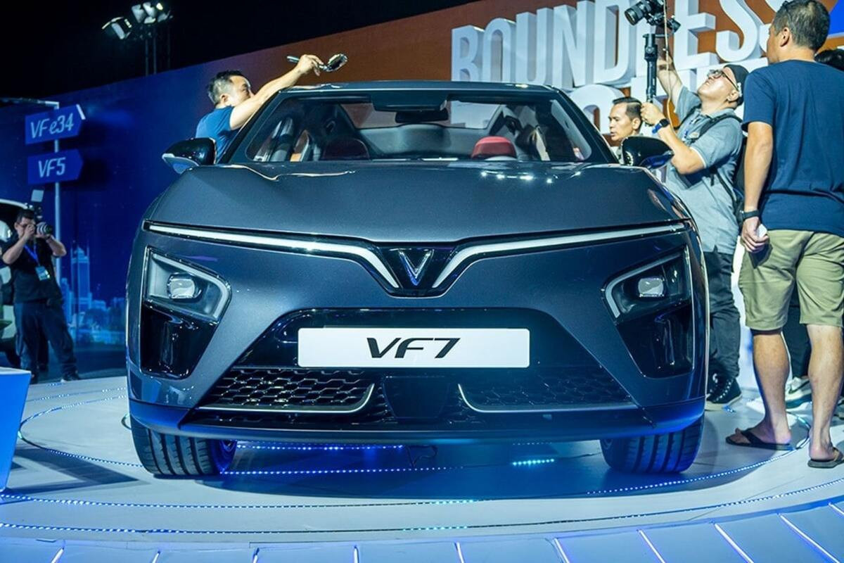 Tính năng an toàn và tiện nghi cao cấp trên VinFast VF 7