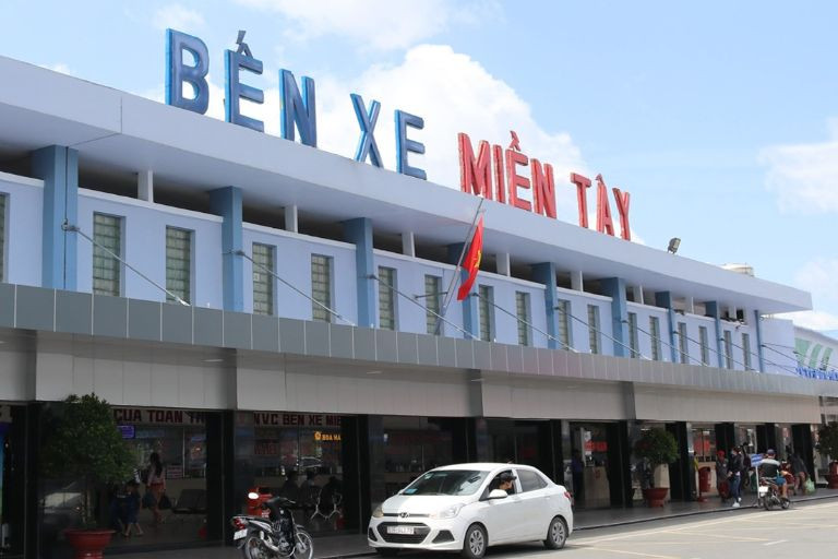 Toàn cảnh Bến xe Miền Tây sầm uất tại Thành phố Hồ Chí Minh