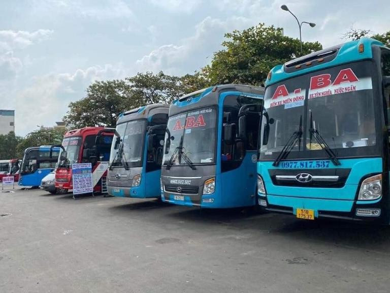 Toàn cảnh Bến xe Ninh Hòa Khánh Hòa với khu vực đỗ xe rộng rãi
