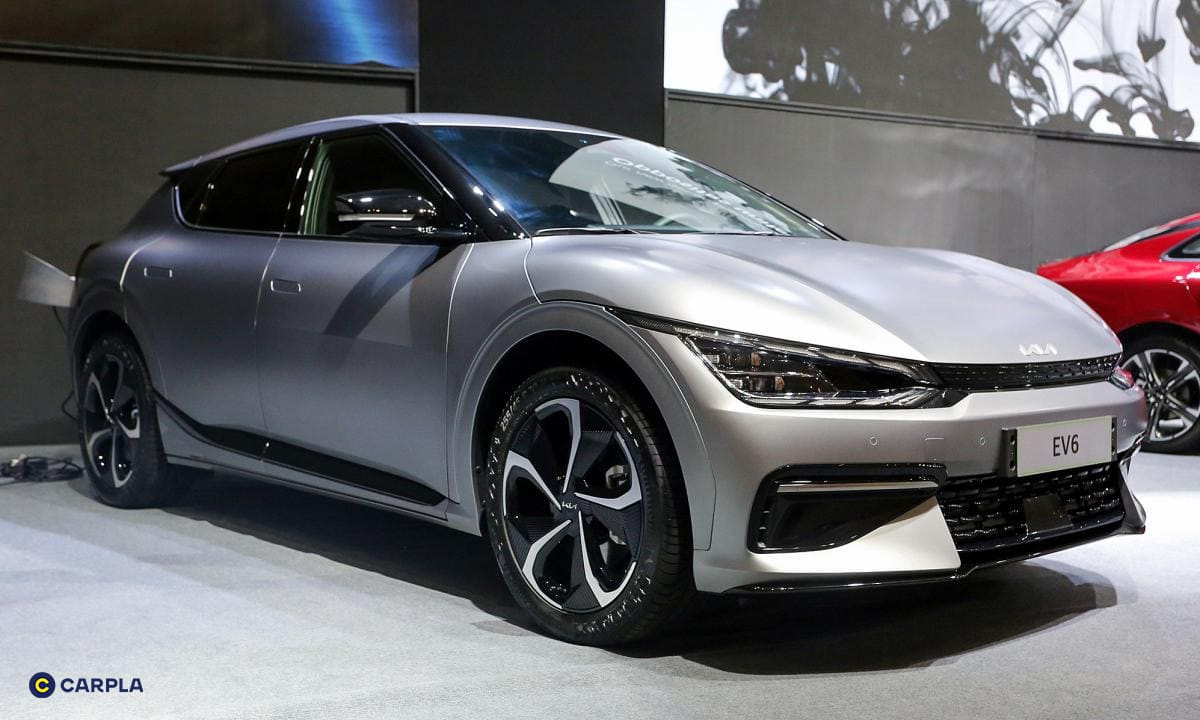 Toàn cảnh ngoại thất ấn tượng của KIA EV6 với ngôn ngữ thiết kế Opposites United.