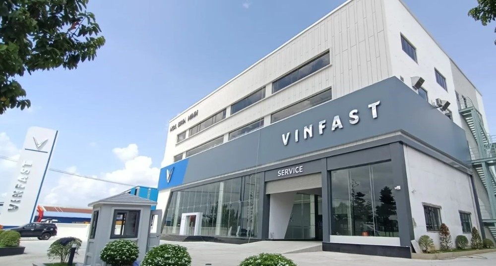 Toàn cảnh ngoại thất Showroom VinFast Bình Phước hiện đại