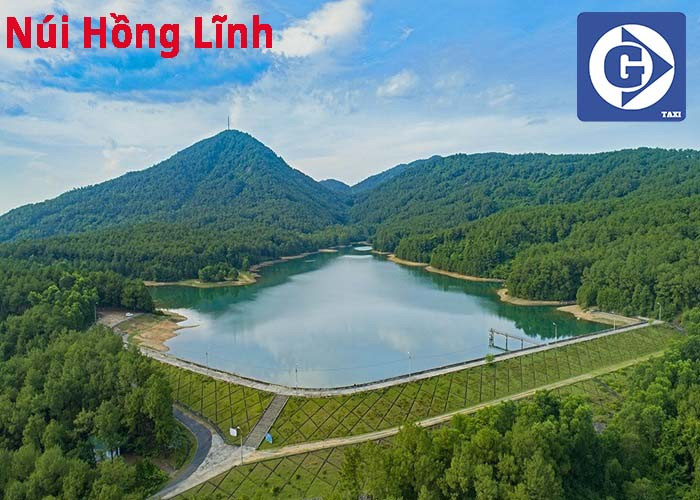Toàn cảnh Núi Hồng Lĩnh với nhiều đỉnh nhấp nhô tại Hà Tĩnh