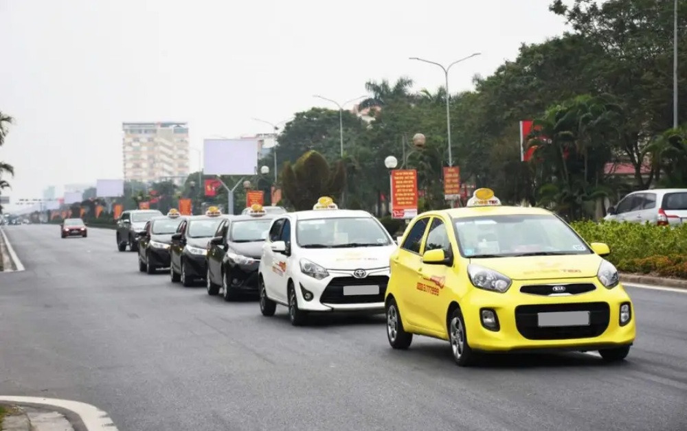 Tổng đài taxi Núi Thành Quảng Nam cung cấp đa dạng các loại hình xe phục vụ khách hàng