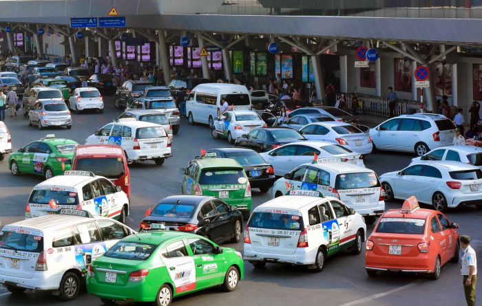 Tổng đài và số điện thoại liên hệ taxi Quận Tân Phú