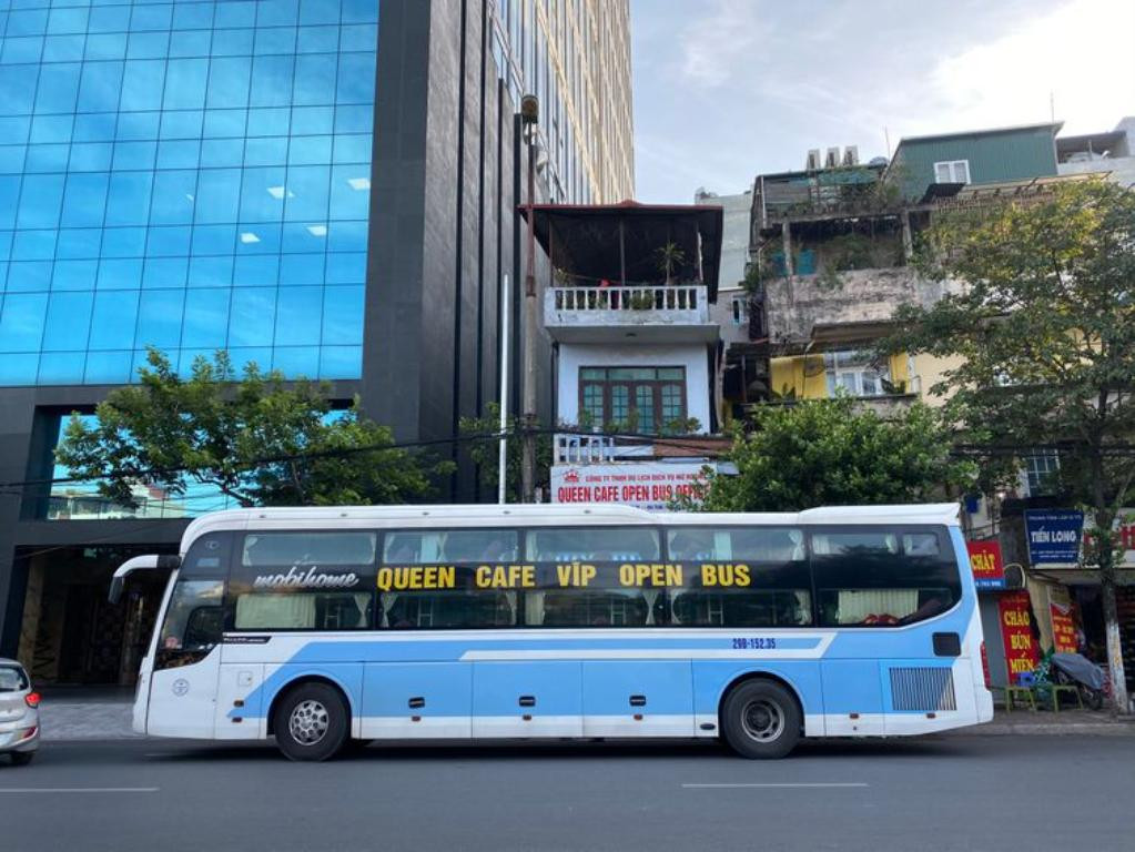Tổng quan xe giường nằm chất lượng cao của Nhà xe Queen Cafe