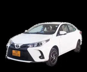 Toyota Vios trắng mang lại vẻ ngoài chuyên nghiệp cho đội taxi