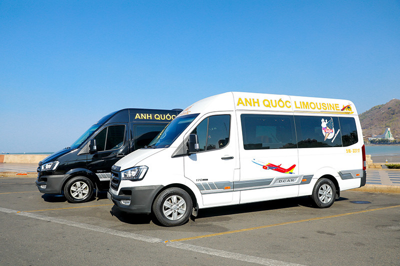 Trải nghiệm thoải mái cùng xe limousine Anh Quốc đi Vũng Tàu