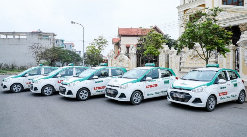 Trung tâm điều hành tổng đài Taxi Dương Kinh sẵn sàng phục vụ khách hàng