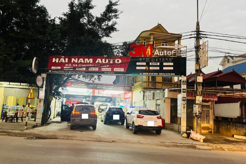 Trung tâm Hải Nam Auto cung cấp dịch vụ dán phim cách nhiệt 3M tại Thanh Hóa