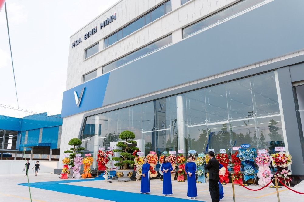 Trung tâm trải nghiệm công nghệ thực tế ảo tại Showroom VinFast Bình Phước